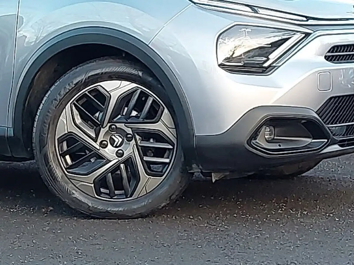 2023-citroen-c4-12-puretech-sense-big-8
