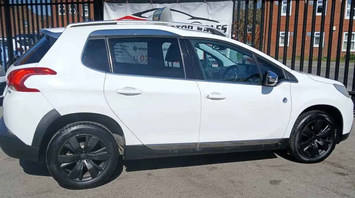 2014-peugeot-2008-crossover-12-crossway-big-44