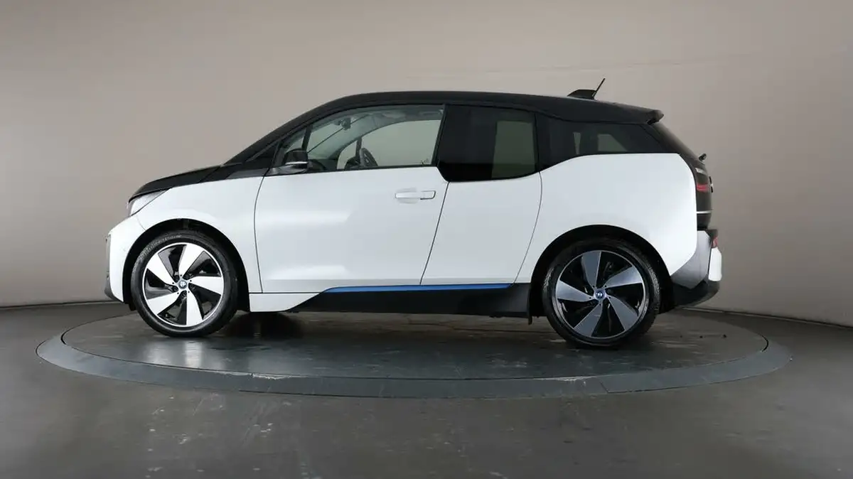 2022-bmw-i3-e-120-ah-big-27