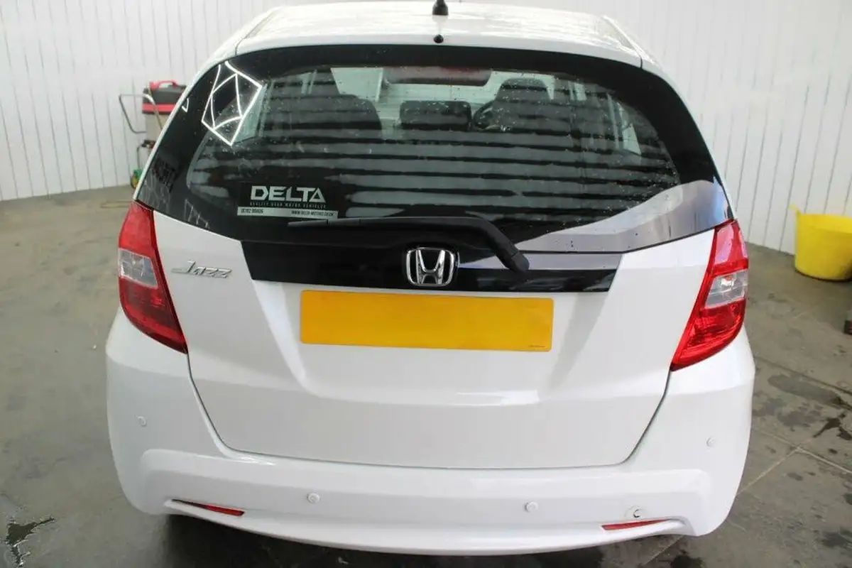 2013-honda-jazz-12-i-vtec-s-big-4