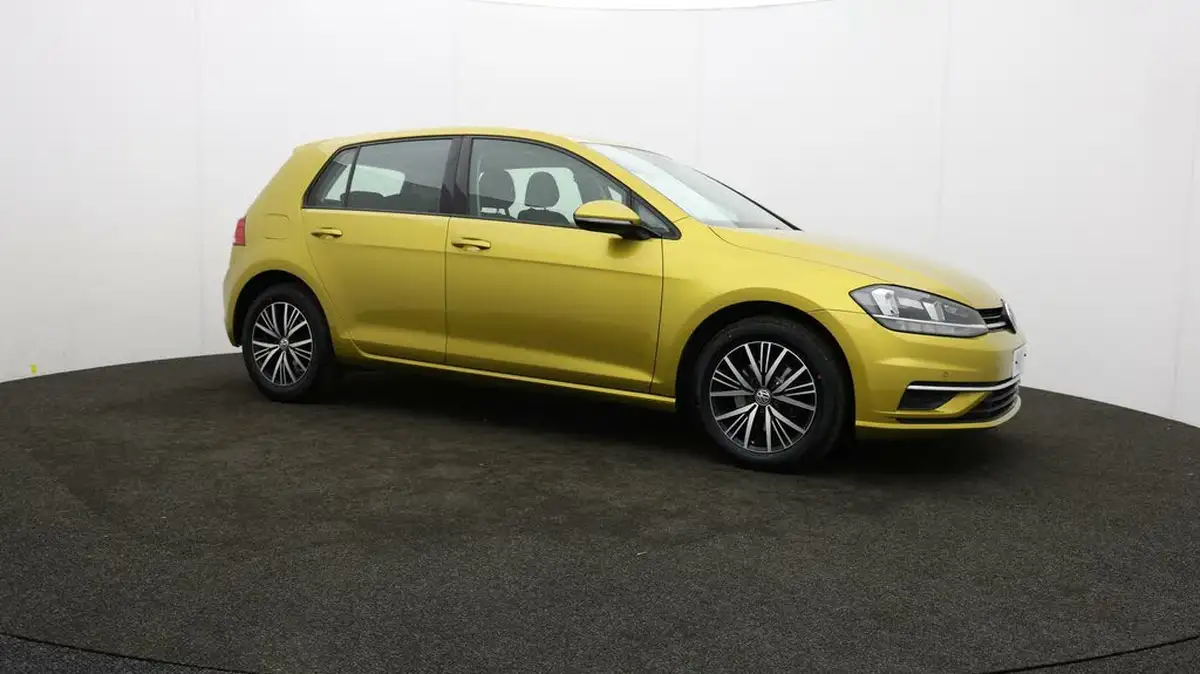 2018-volkswagen-golf-20tdi-se-nav-bmtss-hatchback-5d-dsg-big-36
