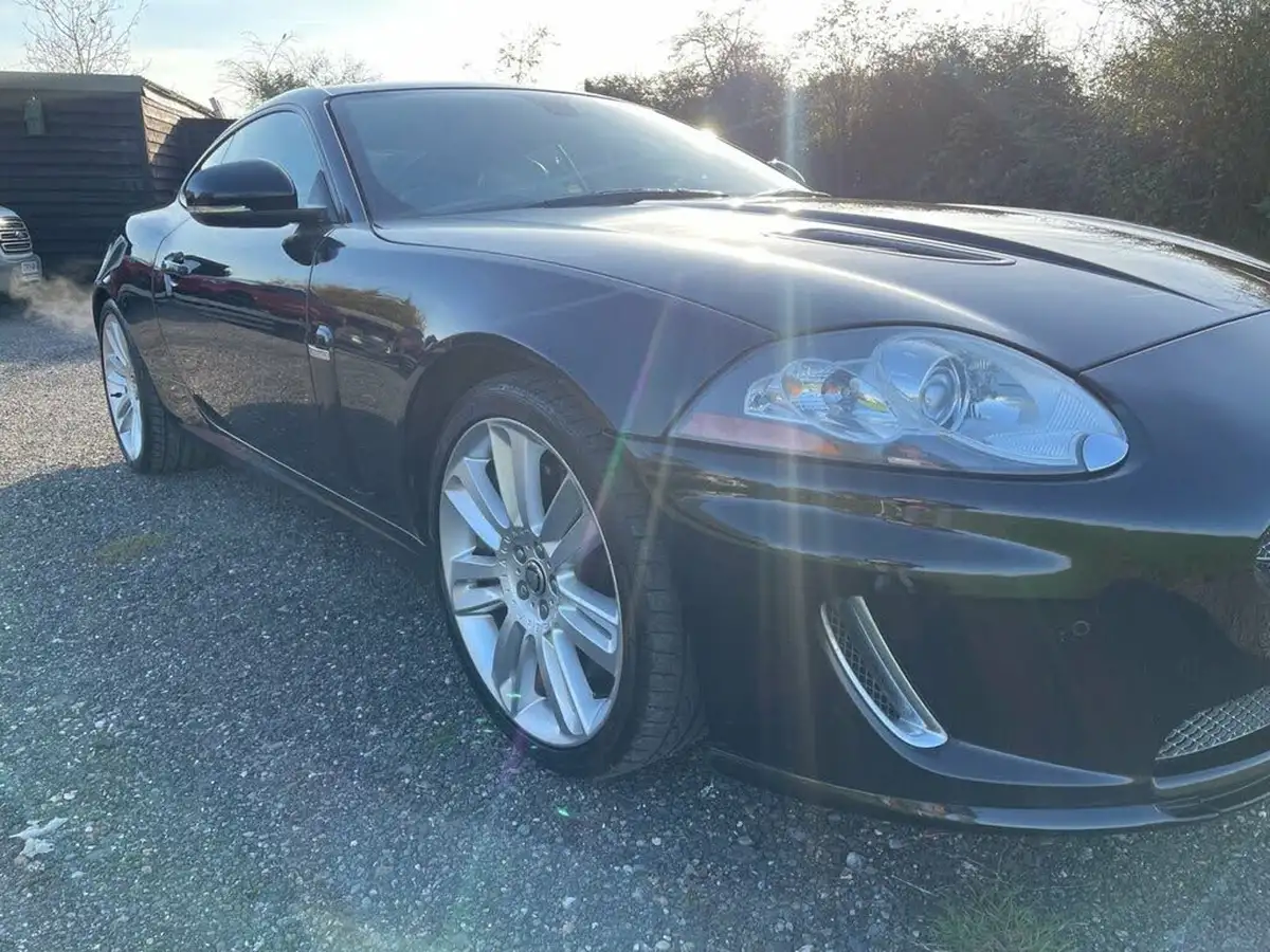 2009-jaguar-xkr-50-coupe-big-12