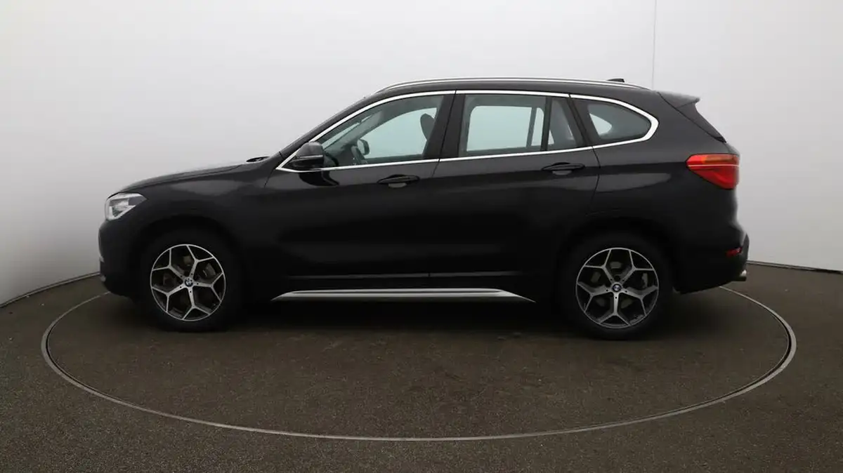 2019-bmw-x1-20-sdrive-20i-xline-sdrive20i-big-56