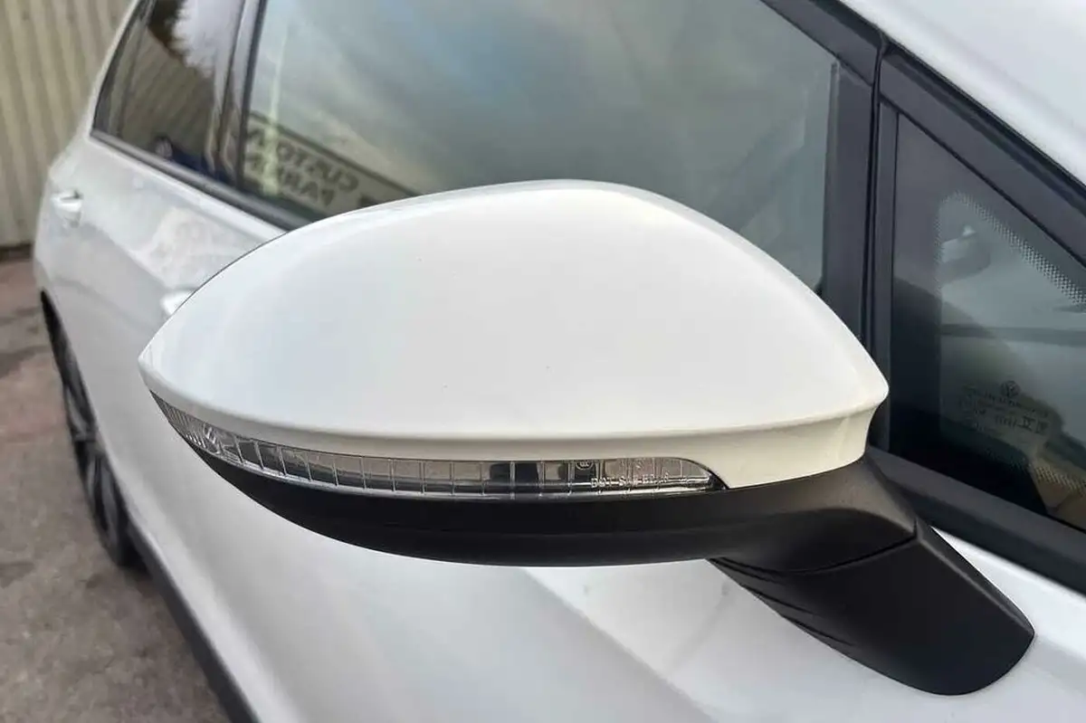 2024-volkswagen-golf-14-tsi-gte-big-19