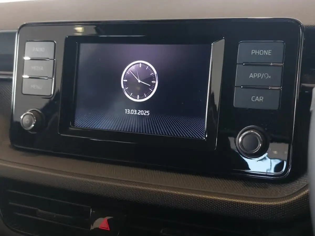 2022-skoda-fabia-10-tsi-se-comfort-95ps-big-7