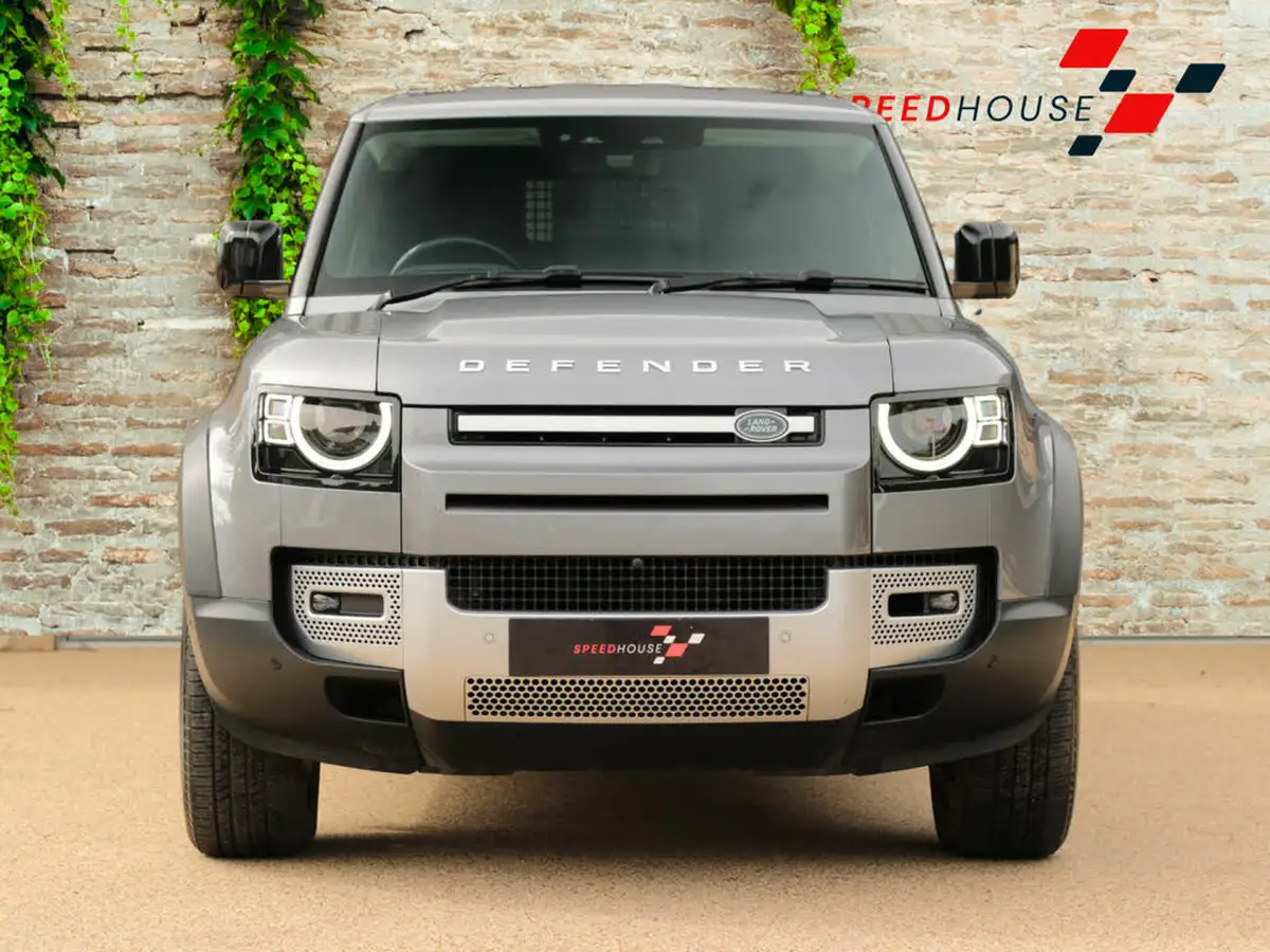 2021-land-rover-110-defender-30-d250-hard-top-se-110-big-2