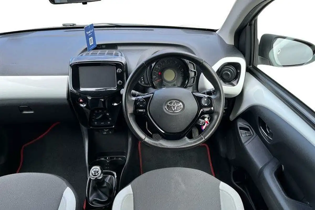 2018-toyota-aygo-10-vvt-i-x-press-71bhp-big-10