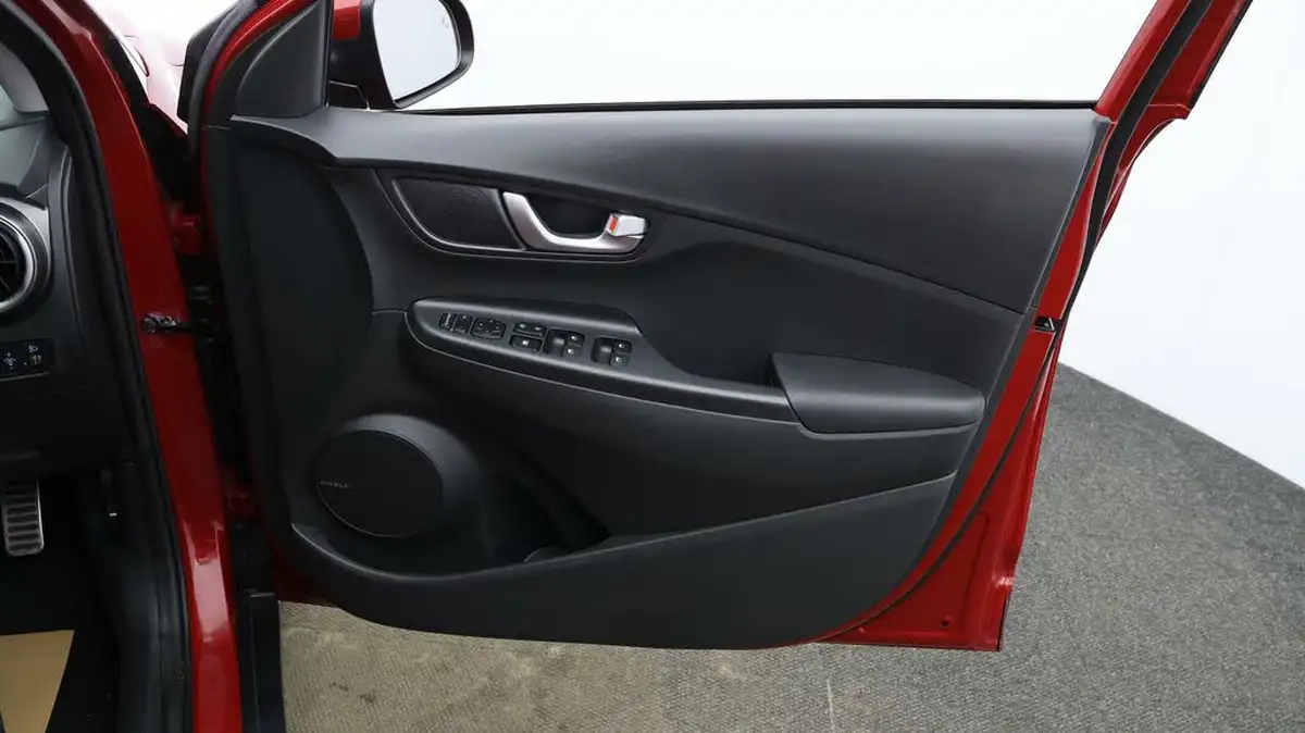 2022-hyundai-kona-e-premium-204ps-64kwh-7kw-obc-big-14