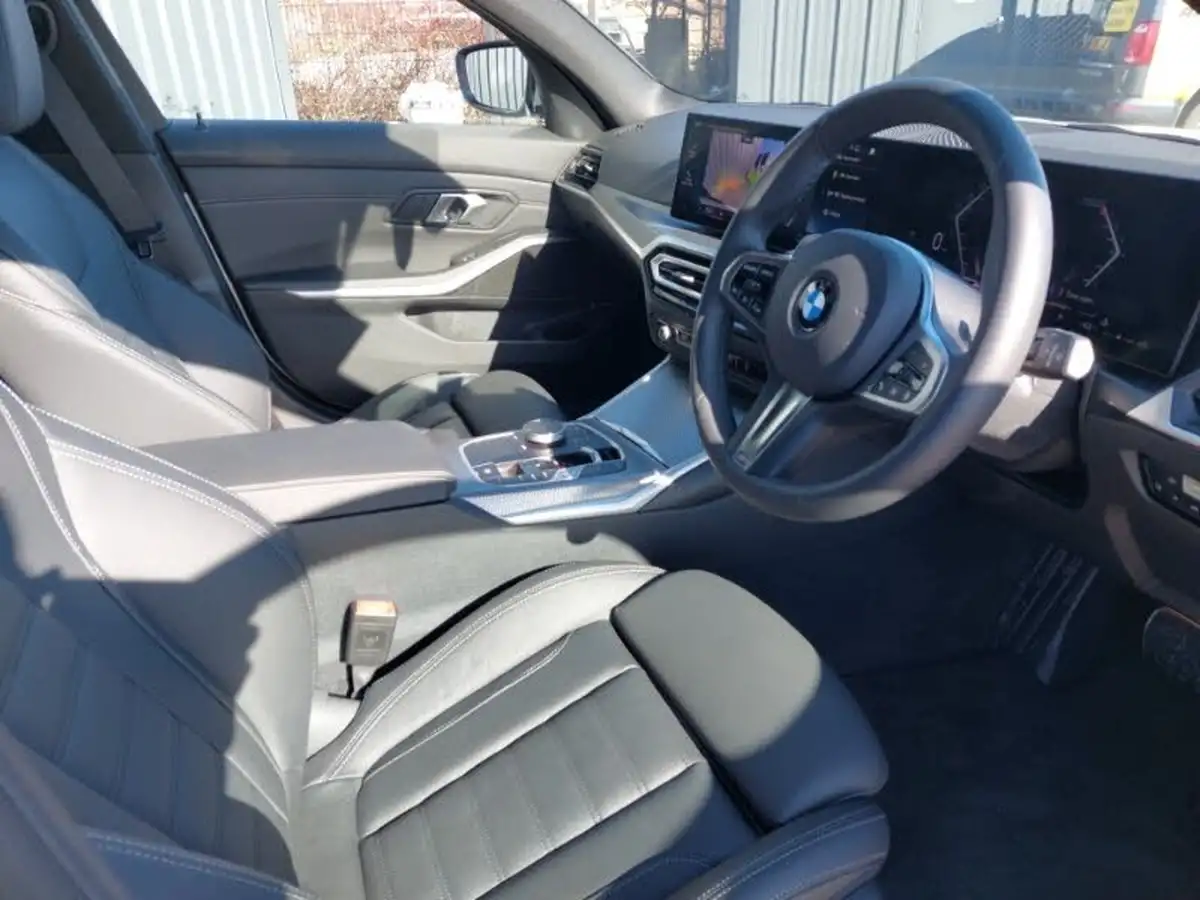2024-bmw-3-series-20-320i-m-sport-touring-5d-big-11