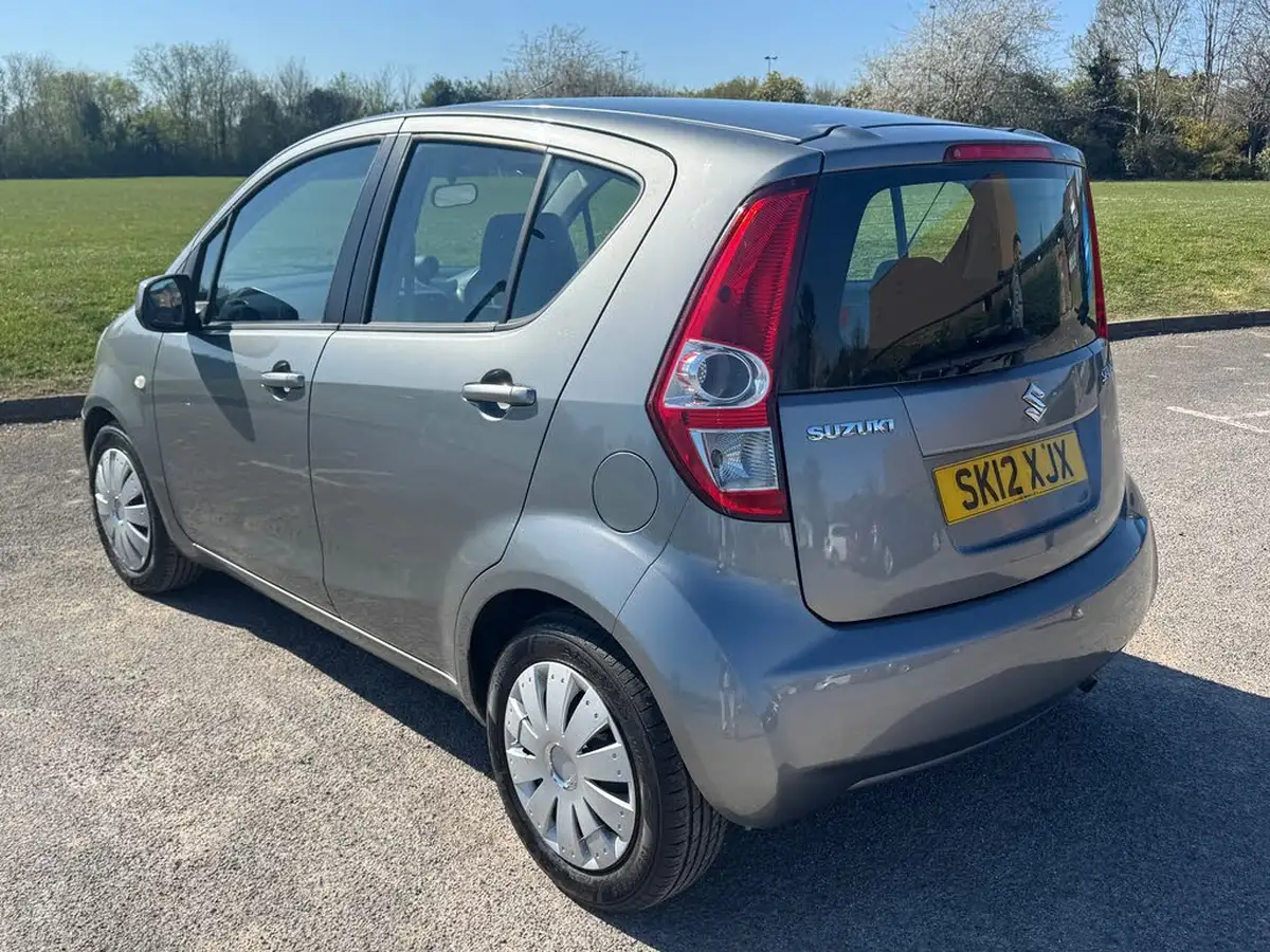 2012-suzuki-splash-10-sz3-big-9