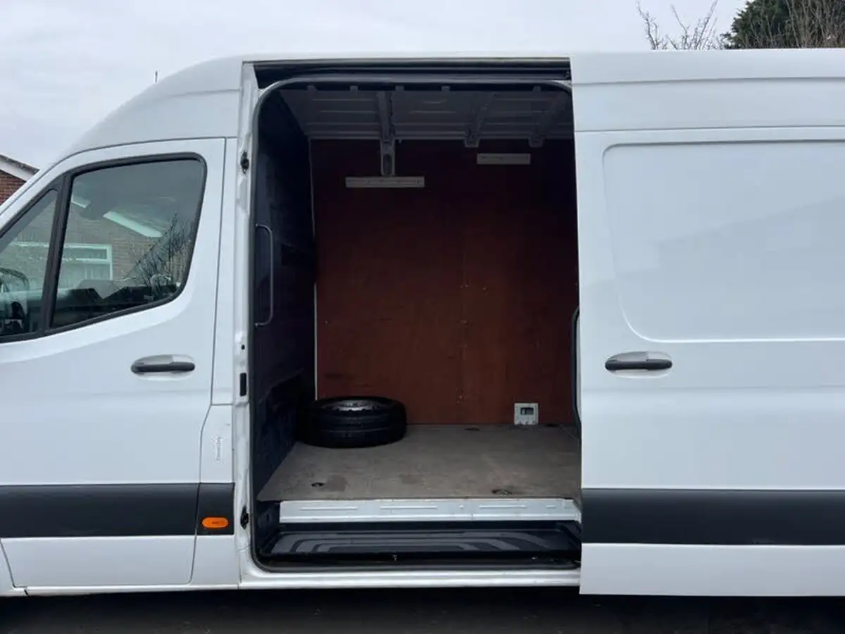 2021-mercedes-benz-sprinter-20cdi-315-l1h1-progressive-150pseu6dt-panel-rwd-eco-gear-360-big-22