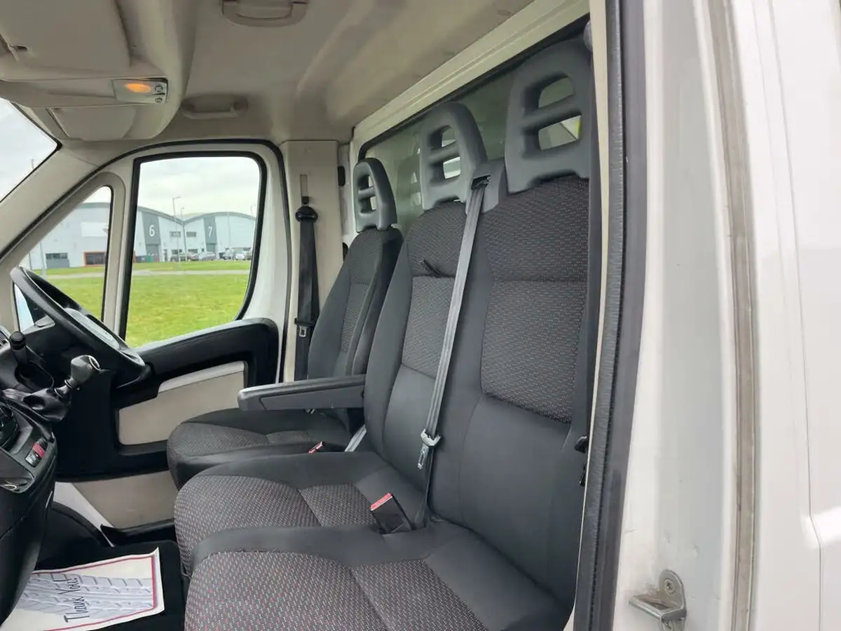 2015-citroen-relay-22td-35-l3-130-luton-big-26