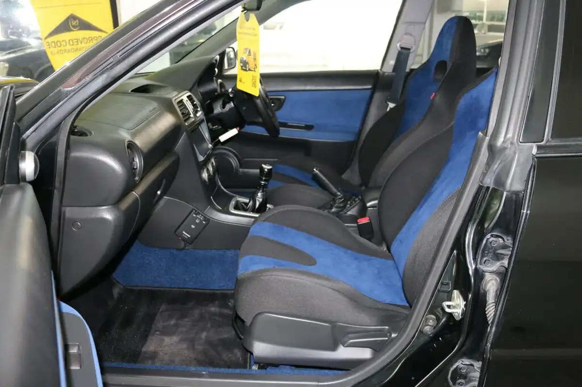 2005-subaru-impreza-big-61