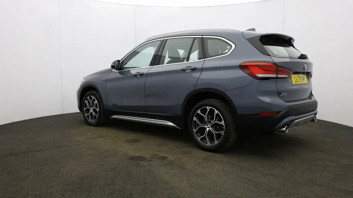 2021-bmw-x1-20td-sdrive18d-xline-sport-auto-big-4
