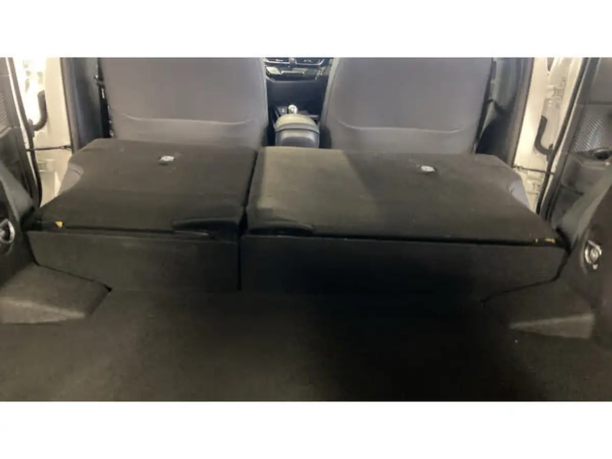 2022-toyota-c-hr-18-vvt-i-gr-sport-big-76