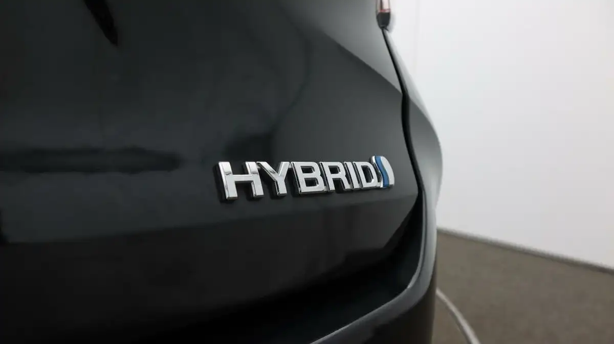 2021-toyota-corolla-20-vvt-i-icon-tech-touring-sports-big-24