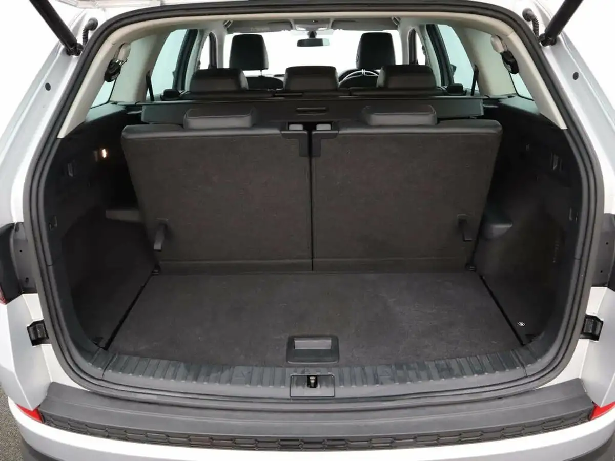 2019-skoda-kodiaq-20tdi-se-l-150ps-5-seats-scr-dsg-big-6
