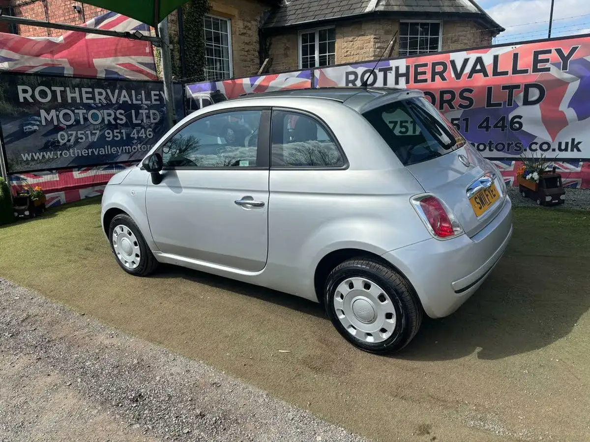 2011-fiat-500-12-pop-69bhp-big-2