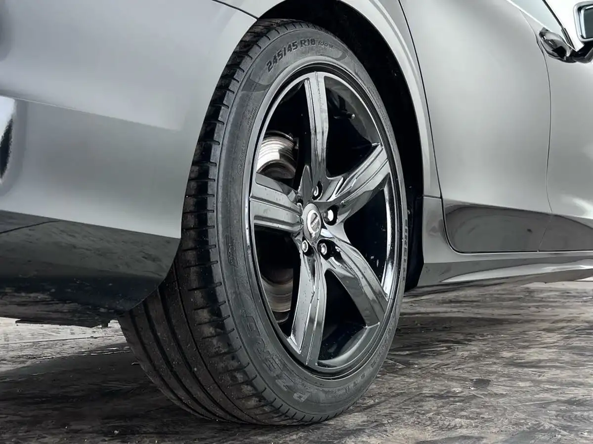 2018-volvo-v90-20td-d4-r-design-big-7