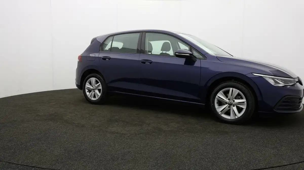 2022-volkswagen-golf-15-tsi-life-150ps-hatchback-big-36