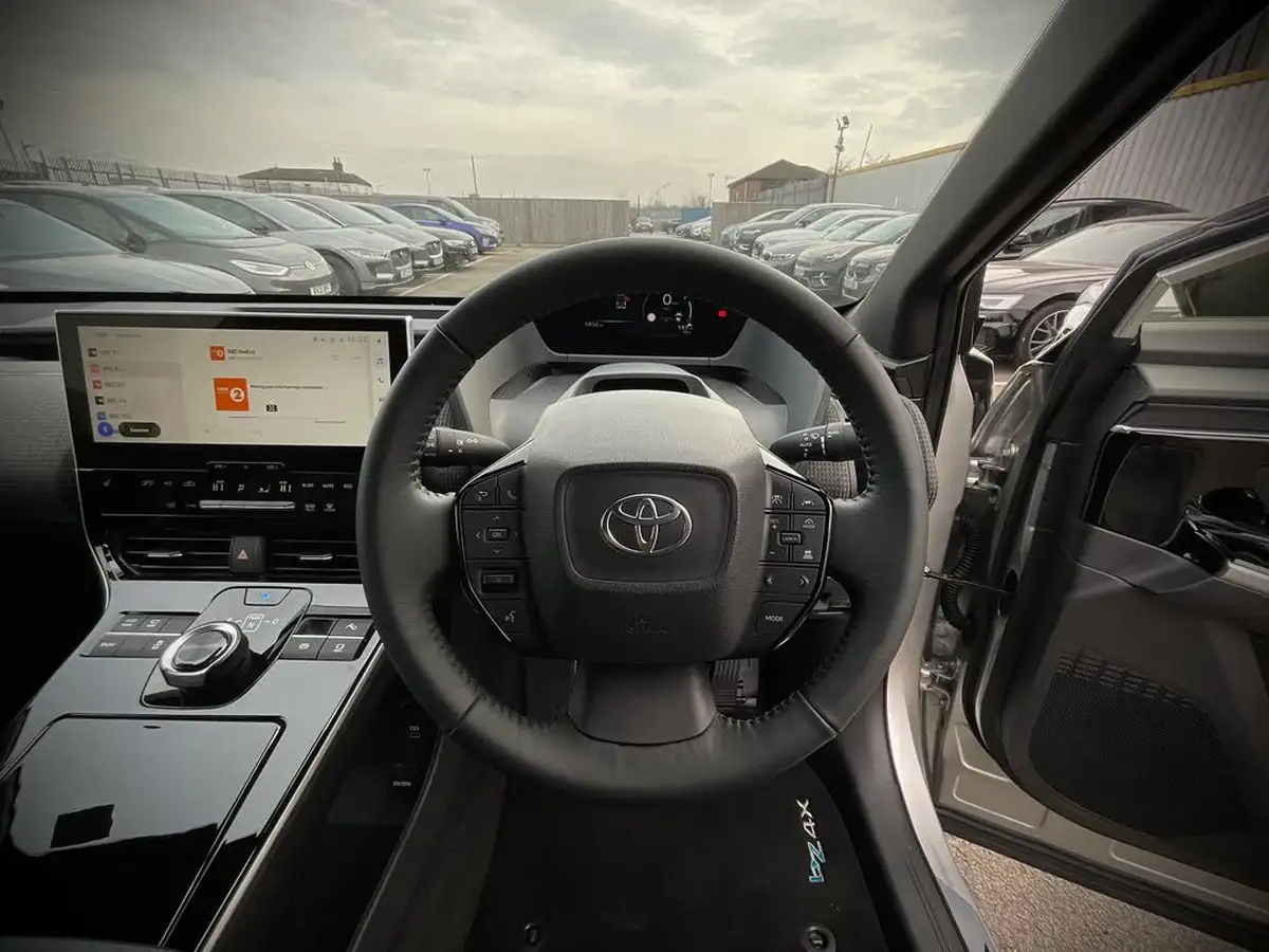 2024-toyota-bz4x-e-motion-201bhp-11kw-obc-big-22