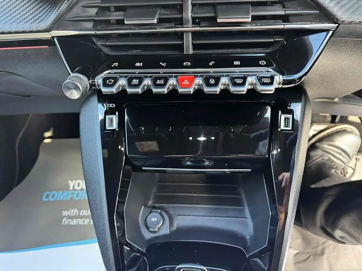 2021-peugeot-208-12-puretech-gt-130bhp-eat8-big-28