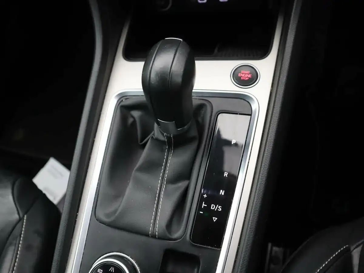 2020-seat-ateca-20tdi-xperience-lux-150ps-dsg-big-21