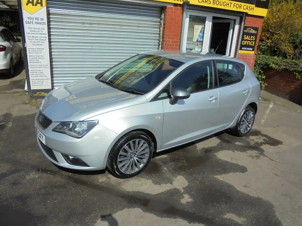 2016-seat-ibiza-12-tsi-connect-hatchback-5d-big-2