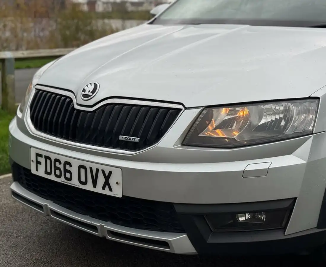 2016-skoda-octavia-20tdi-scout-184ps-dsg-big-25