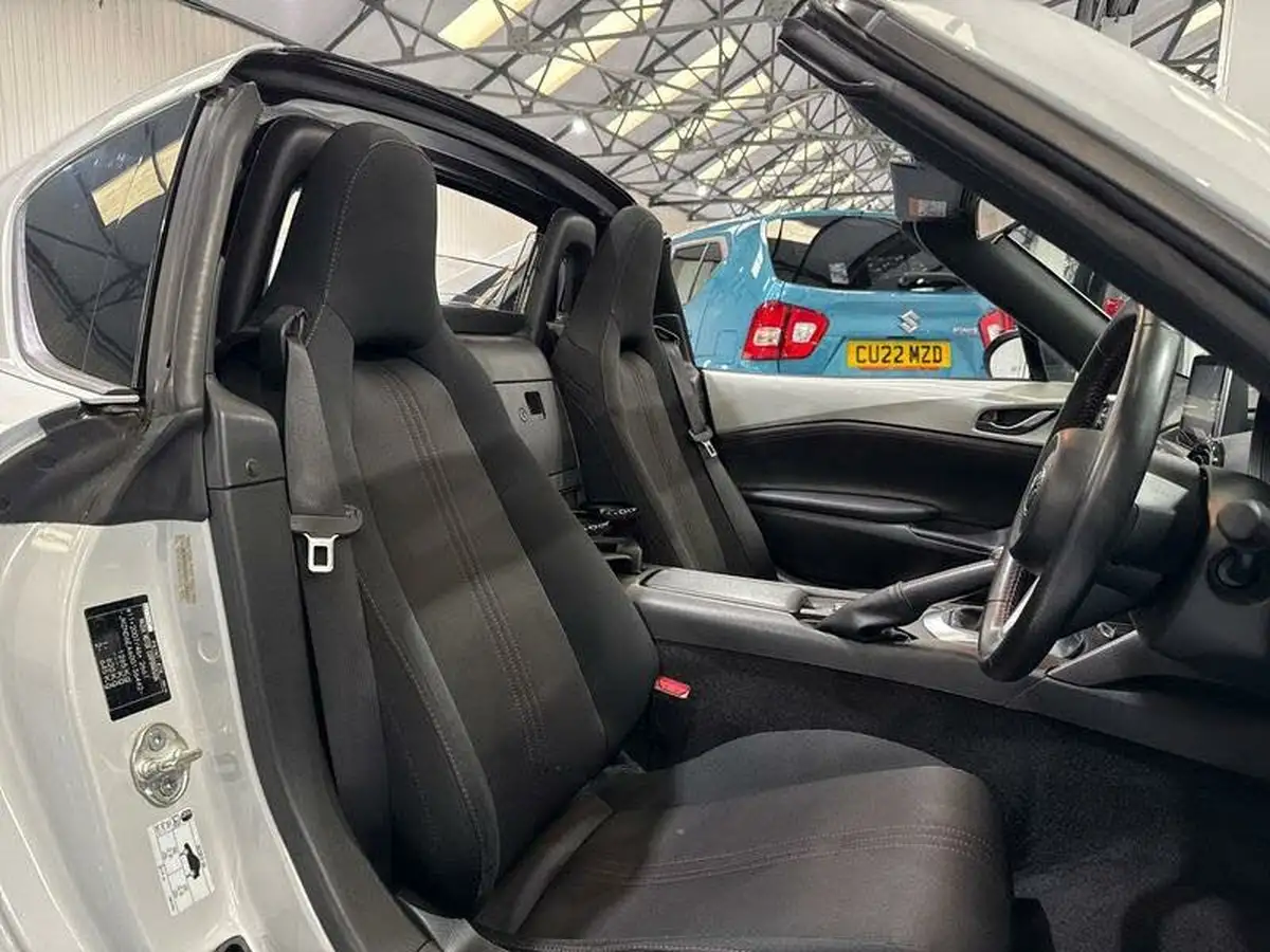 2018-mazda-mx-5-15-se-l-rf-big-11