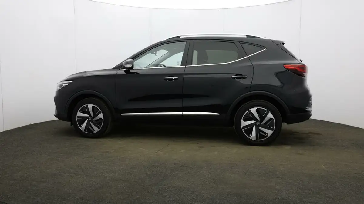 2023-mg-zs-suv-e-trophy-ev-156ps-long-range-big-56