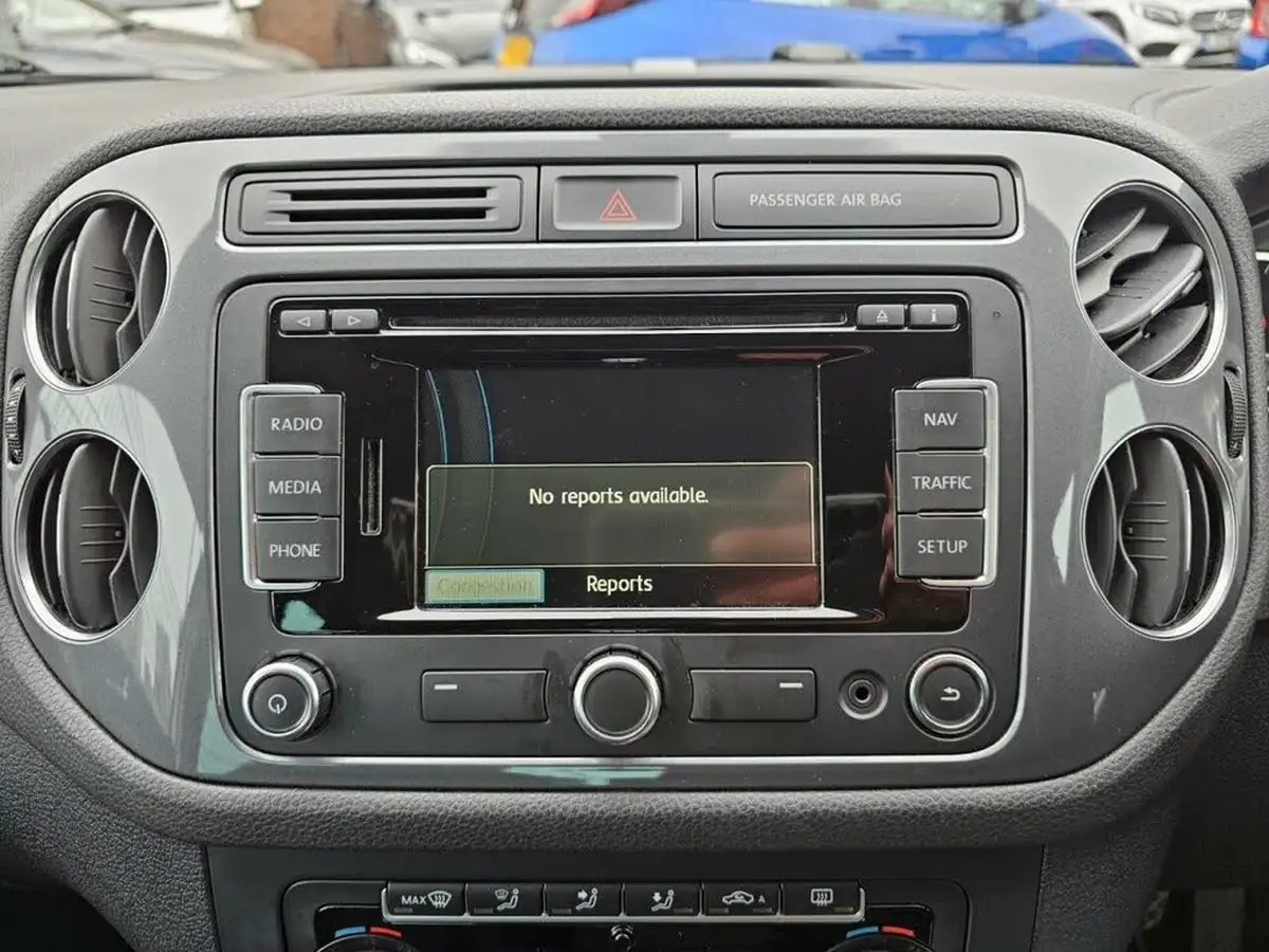 2014-volkswagen-tiguan-20tdi-match-140ps-4motion-bmt-dsg-big-16