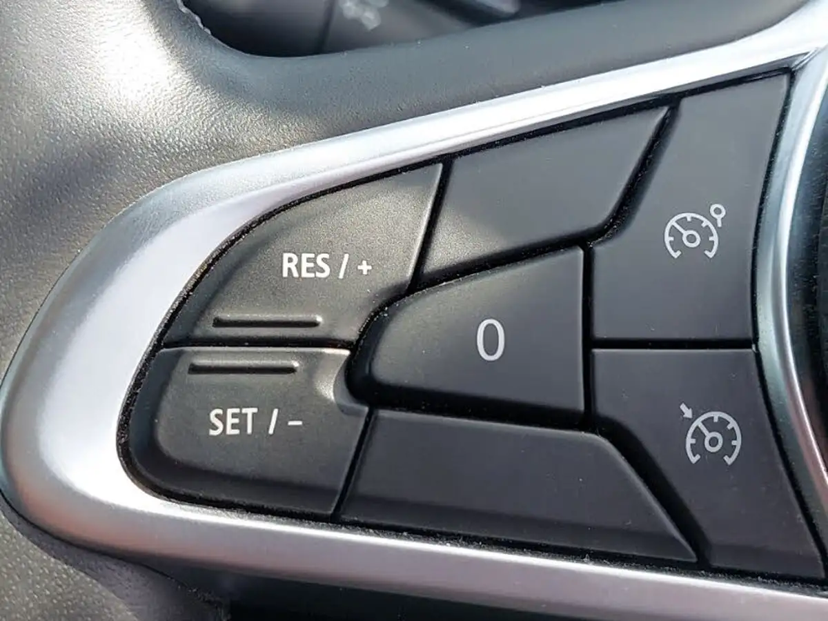 2020-renault-zoe-e-i-gt-line-rapid-charge-big-15