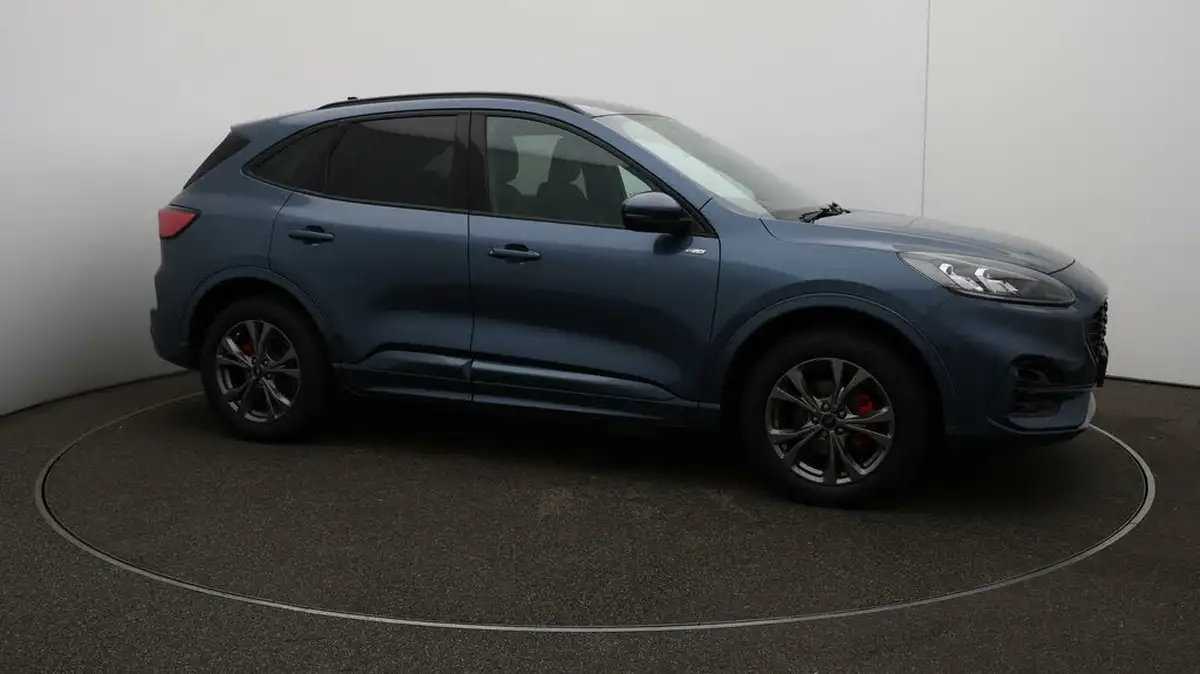2022-ford-kuga-big-39
