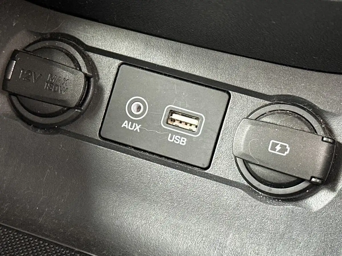2019-hyundai-i20-12-play-big-23