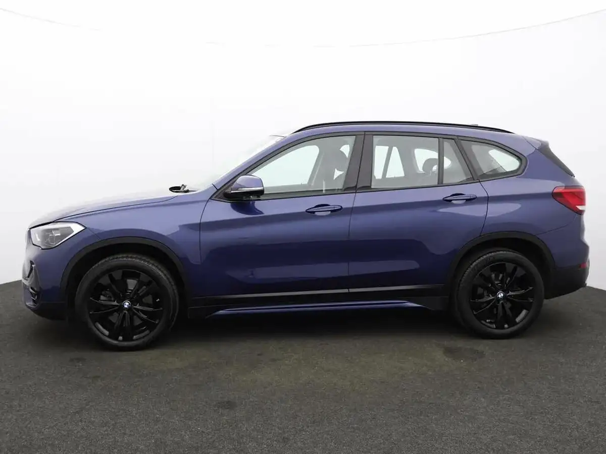 2021-bmw-x1-20-xdrive20i-sport-big-3