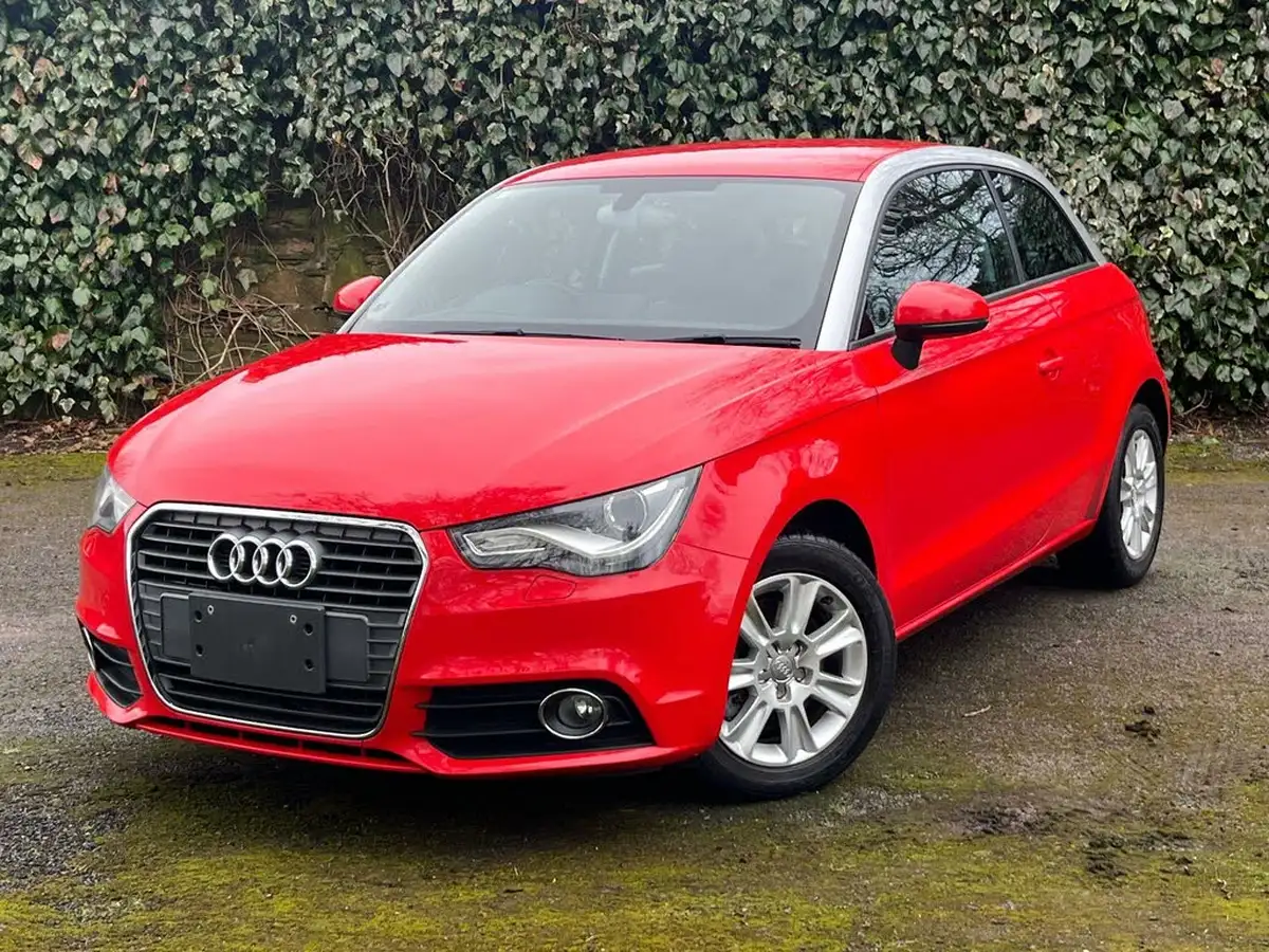 2013-audi-a1-big-51