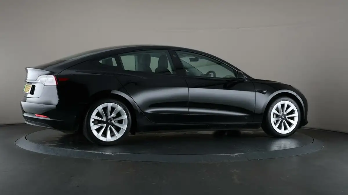 2020-tesla-model-3-e-standard-plus-big-56