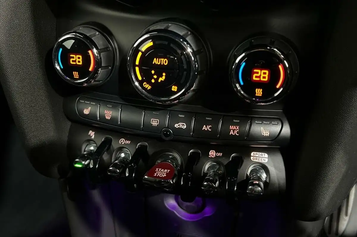 2019-mini-cooper-15-cooper-sport-ss-hatchback-3d-big-28