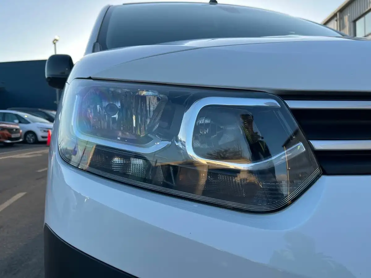 2021-citroen-berlingo-15bluehdi-1000-driver-100pseu6dt-e-ss-big-17