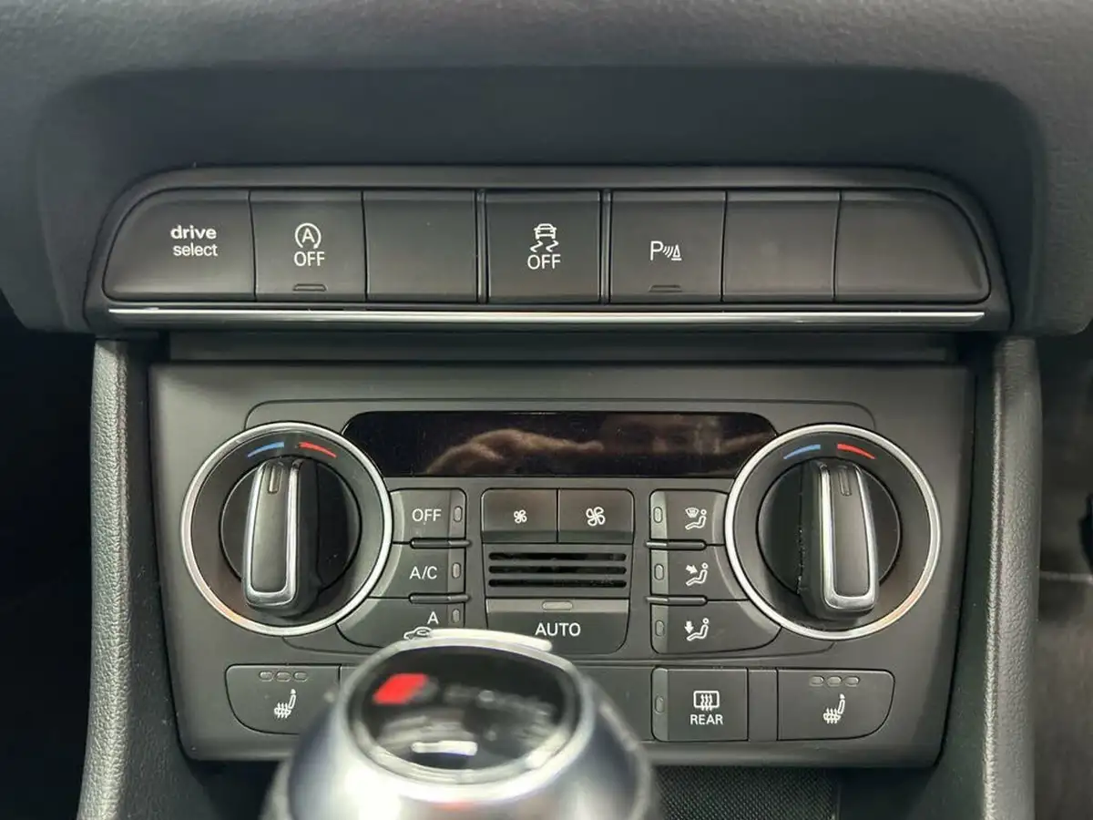 2017-audi-q3-20-tdi-quattro-s-line-edition-184ps-tronic-big-41