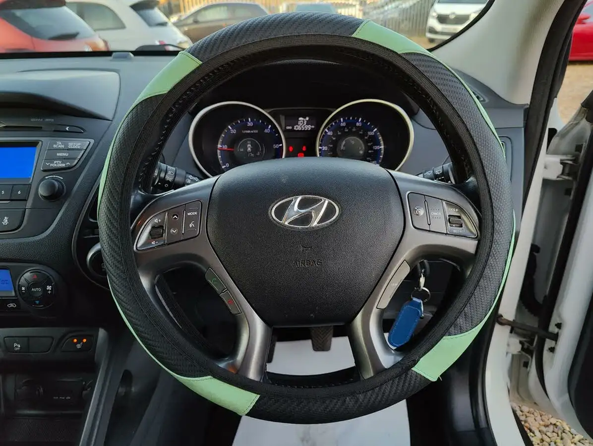 2014-hyundai-ix35-17td-se-big-25