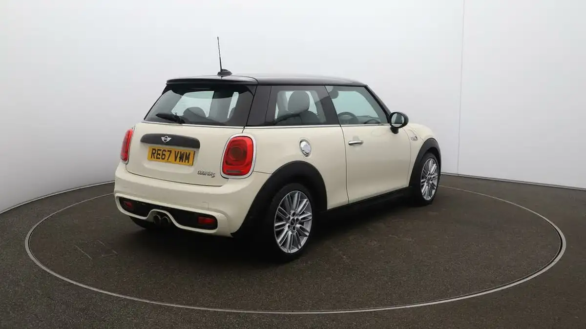 2017-mini-cooper-20-cooper-s-ss-hatchback-3d-sport-auto-big-7