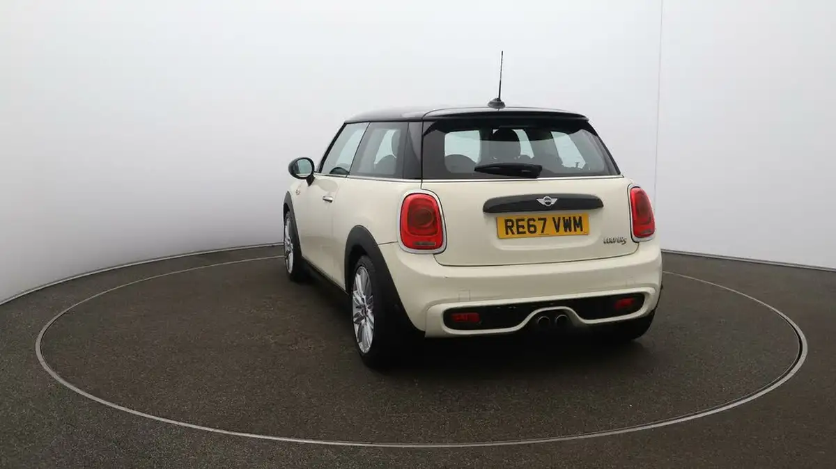 2017-mini-cooper-20-cooper-s-ss-hatchback-3d-sport-auto-big-53