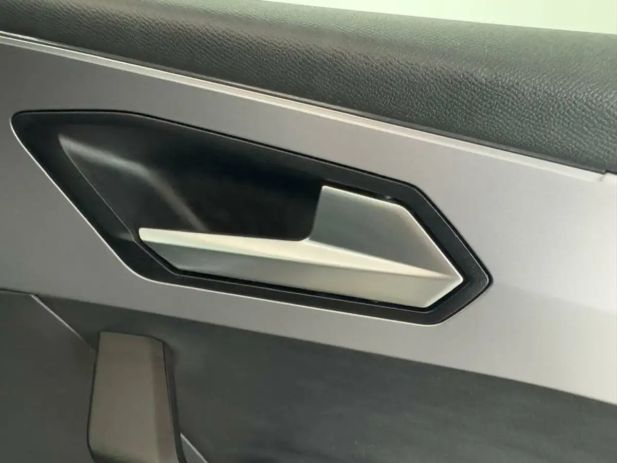 2021-seat-leon-14-e-hybrid-fr-hatchback-big-17