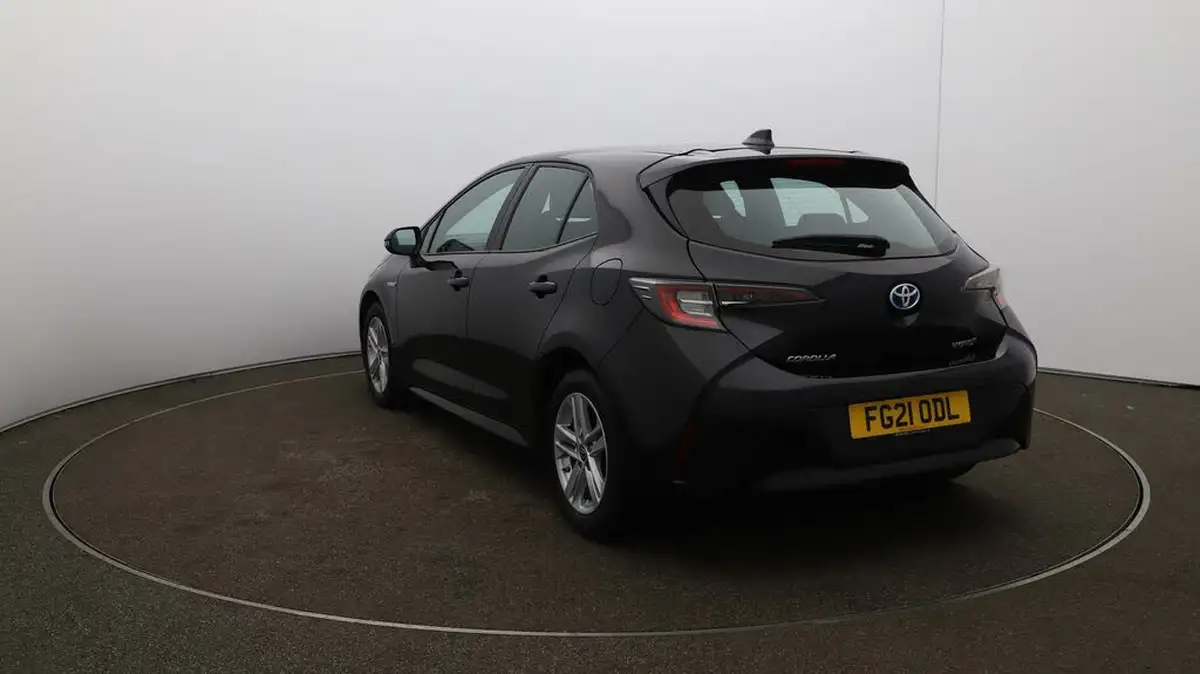 2021-toyota-corolla-18-vvt-i-icon-tech-spare-wheel-hatchback-5d-big-53