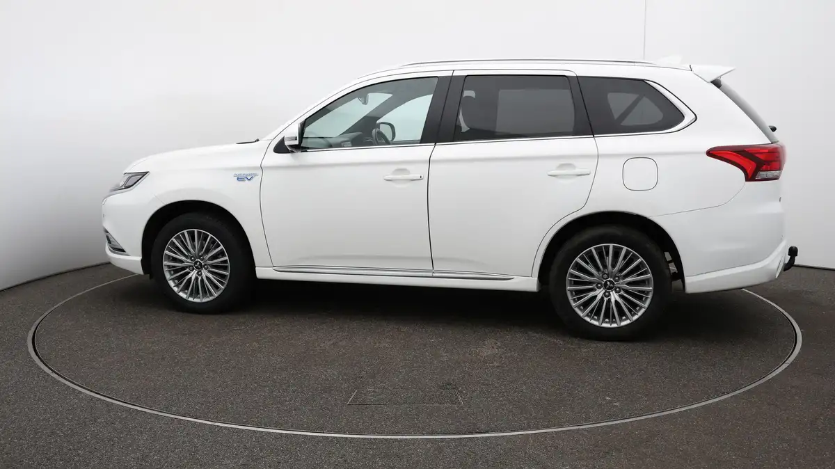 2019-mitsubishi-outlander-24-4h-phev-big-50