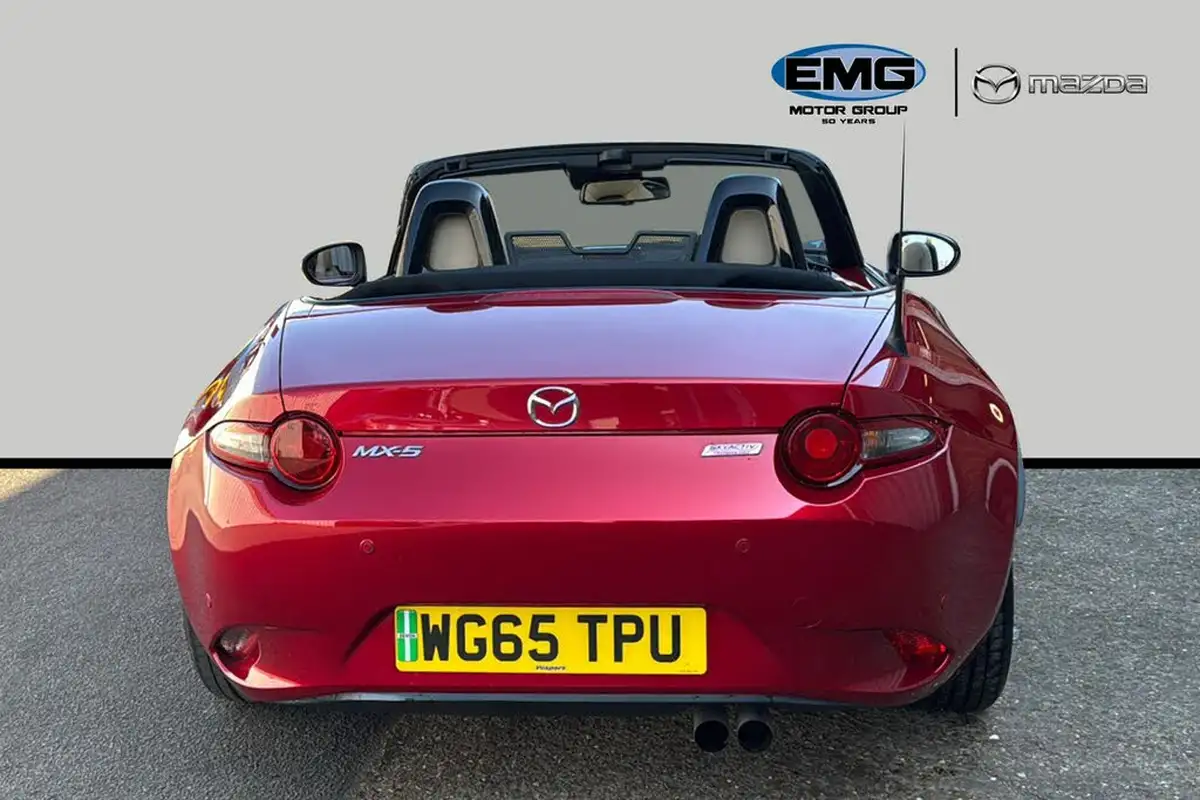 2015-mazda-mx-5-15-sport-nav-big-4