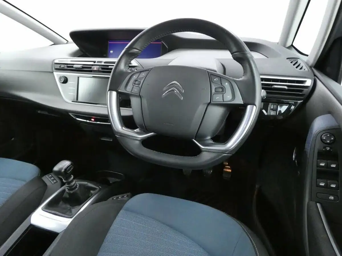 2019-citroen-grand-c4-spacetourer-12-puretech-feel-big-15