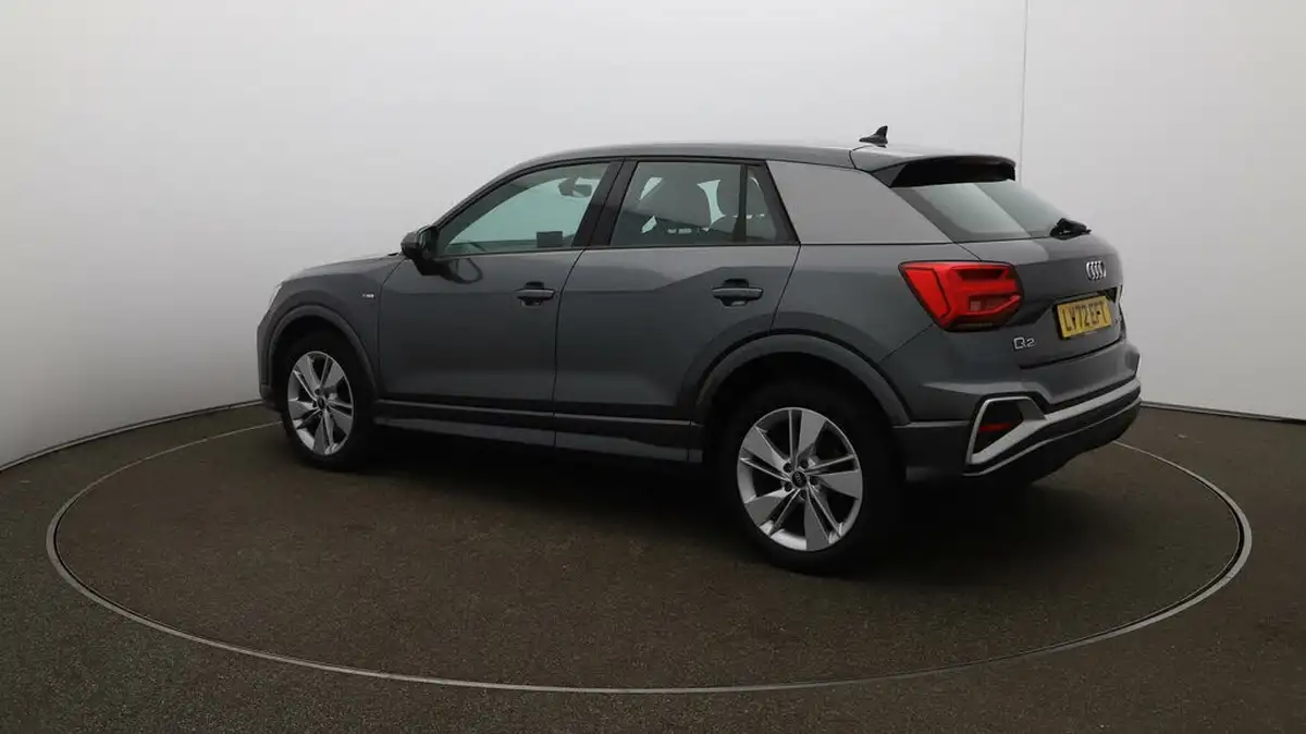 2022-audi-q2-15-35-tfsi-s-line-tronic-big-28